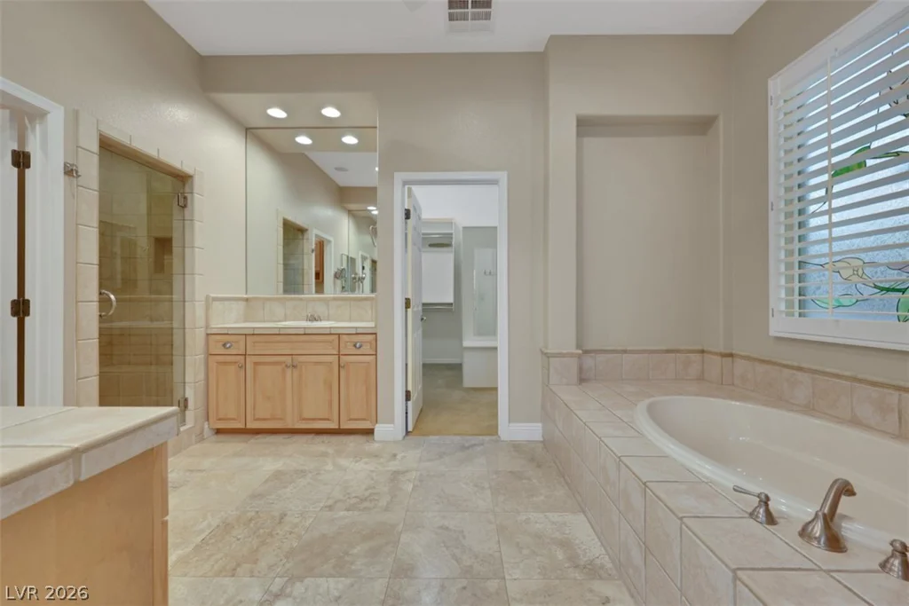 15 Oro Valley, Henderson, NV 89052