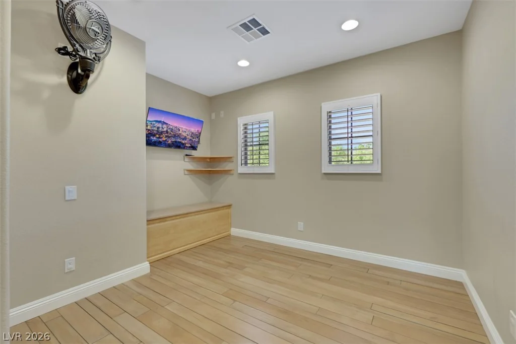 15 Oro Valley, Henderson, NV 89052