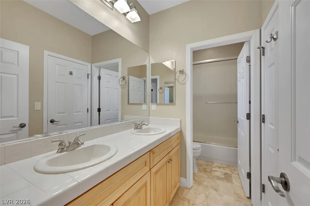 15 Oro Valley, Henderson, NV 89052