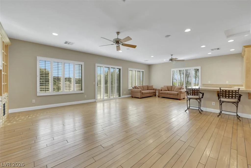 15 Oro Valley, Henderson, NV 89052
