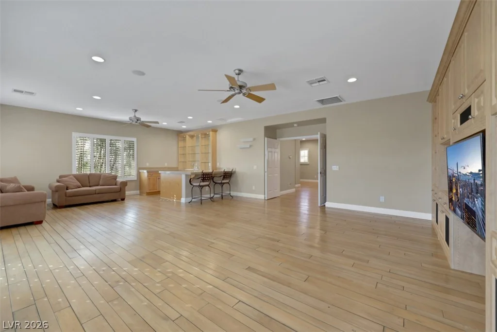 15 Oro Valley, Henderson, NV 89052