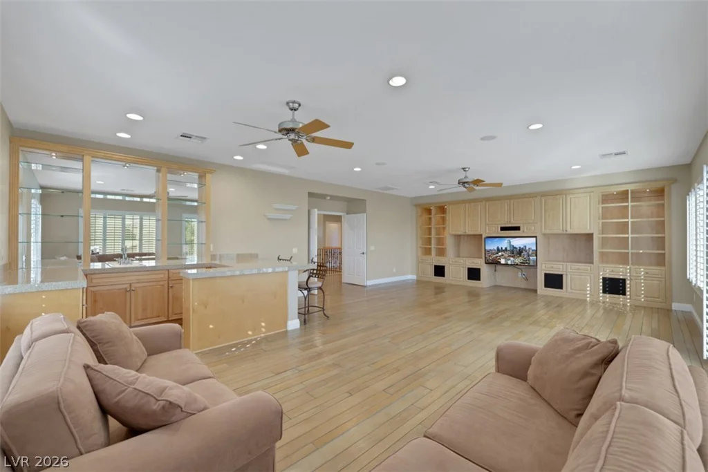15 Oro Valley, Henderson, NV 89052