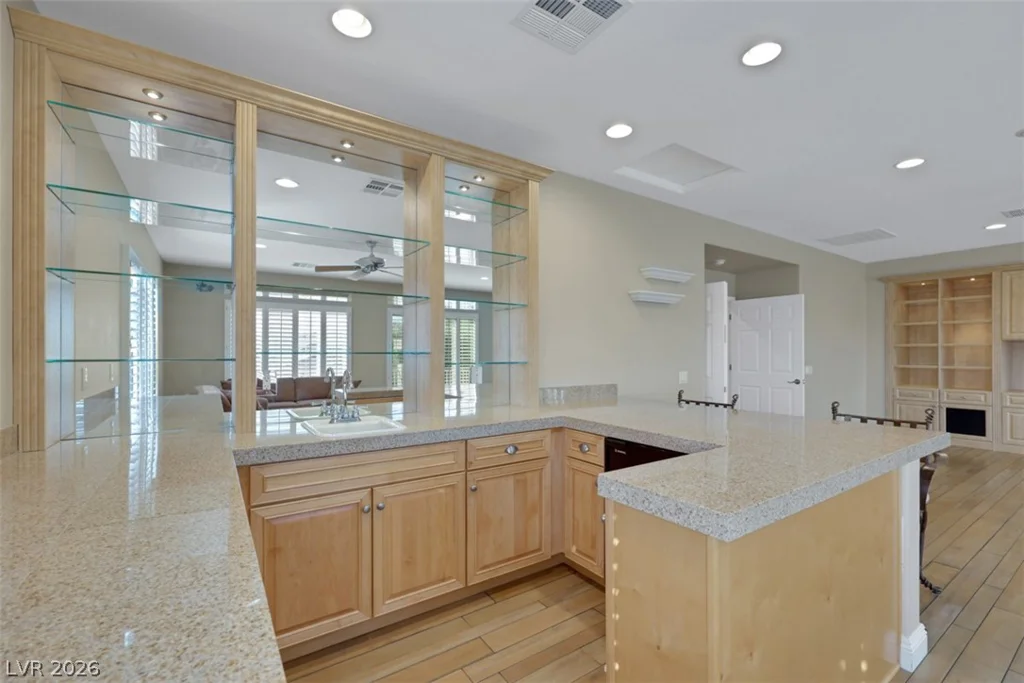 15 Oro Valley, Henderson, NV 89052