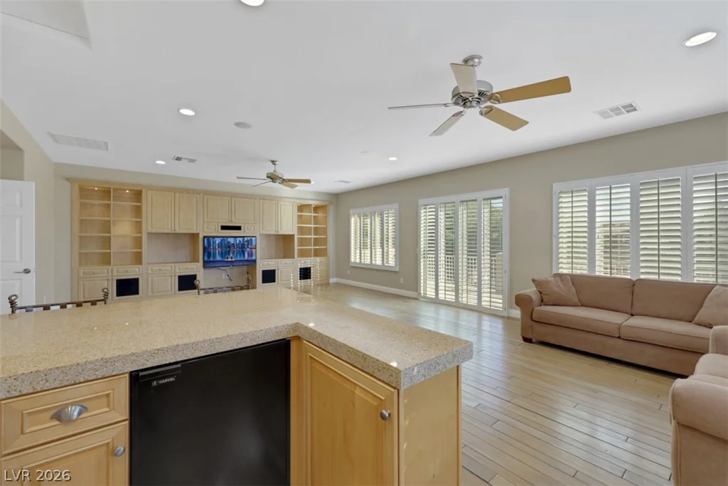 15 Oro Valley, Henderson, NV 89052