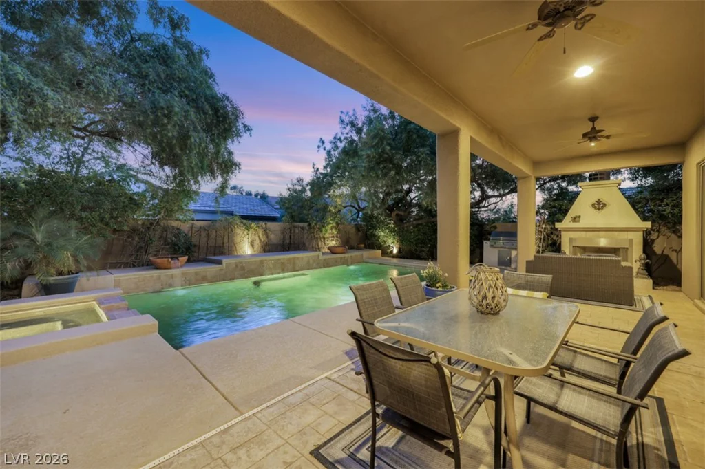 15 Oro Valley, Henderson, NV 89052