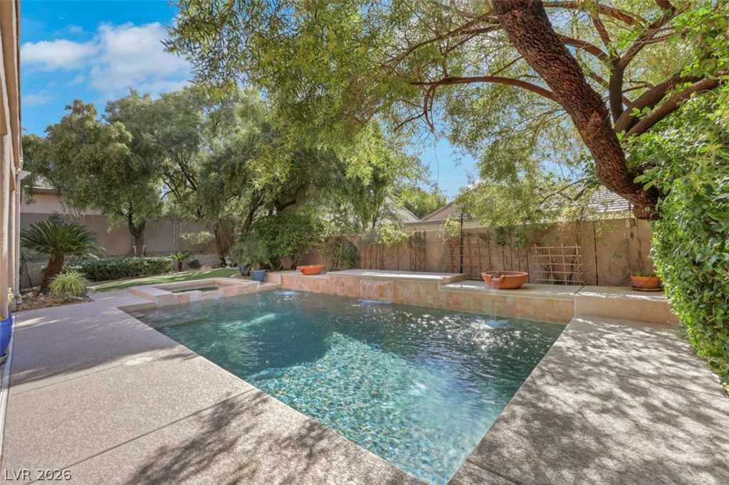 15 Oro Valley, Henderson, NV 89052