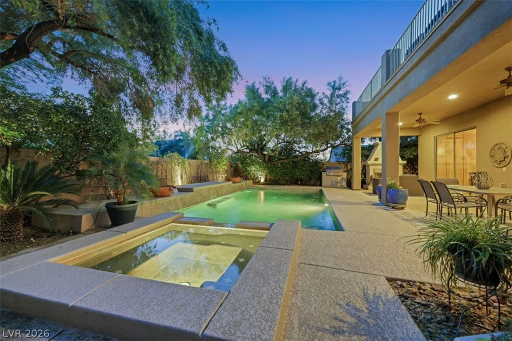 15 Oro Valley, Henderson, NV 89052
