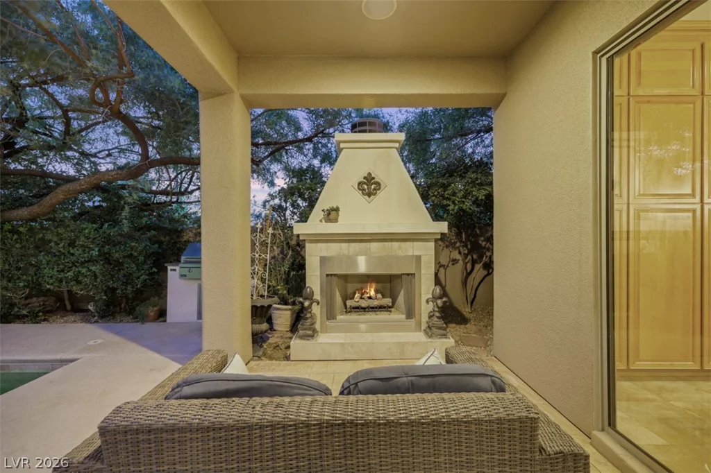 15 Oro Valley, Henderson, NV 89052
