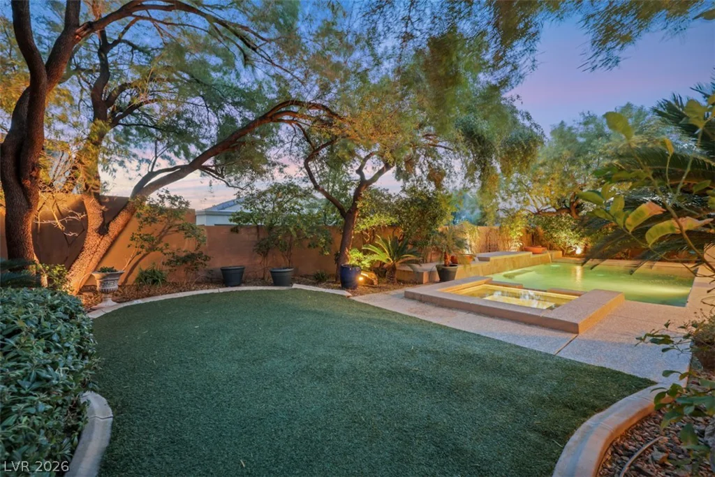 15 Oro Valley, Henderson, NV 89052