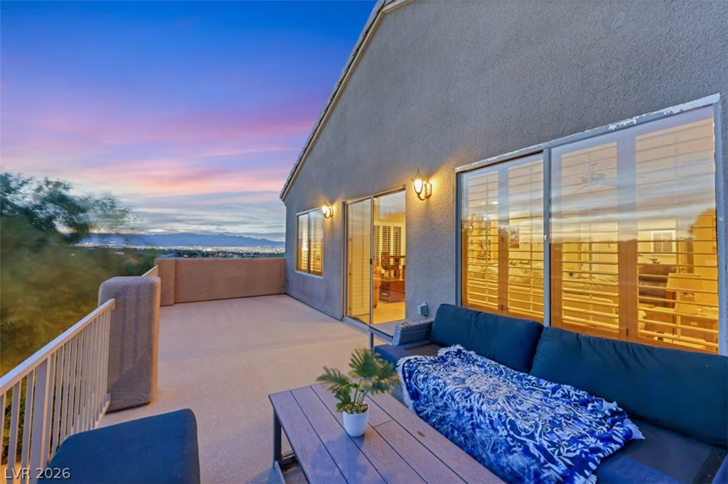 15 Oro Valley, Henderson, NV 89052