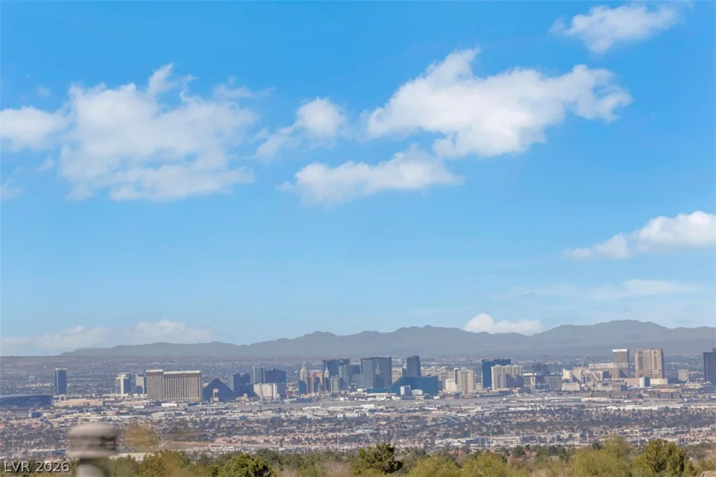 15 Oro Valley, Henderson, NV 89052