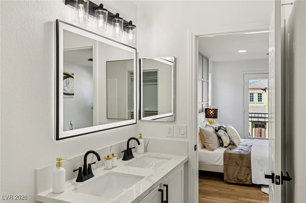 9085 Maycott, Las Vegas, NV 89148