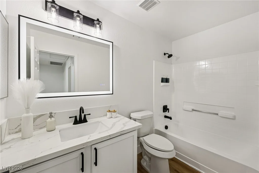 9085 Maycott, Las Vegas, NV 89148