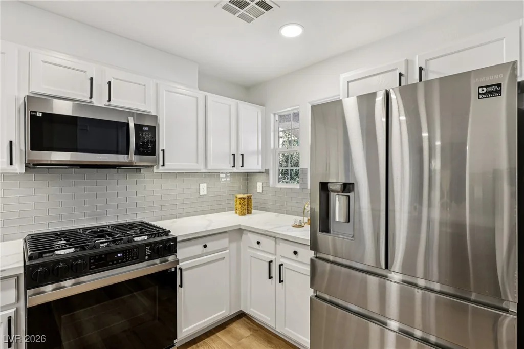 9085 Maycott, Las Vegas, NV 89148