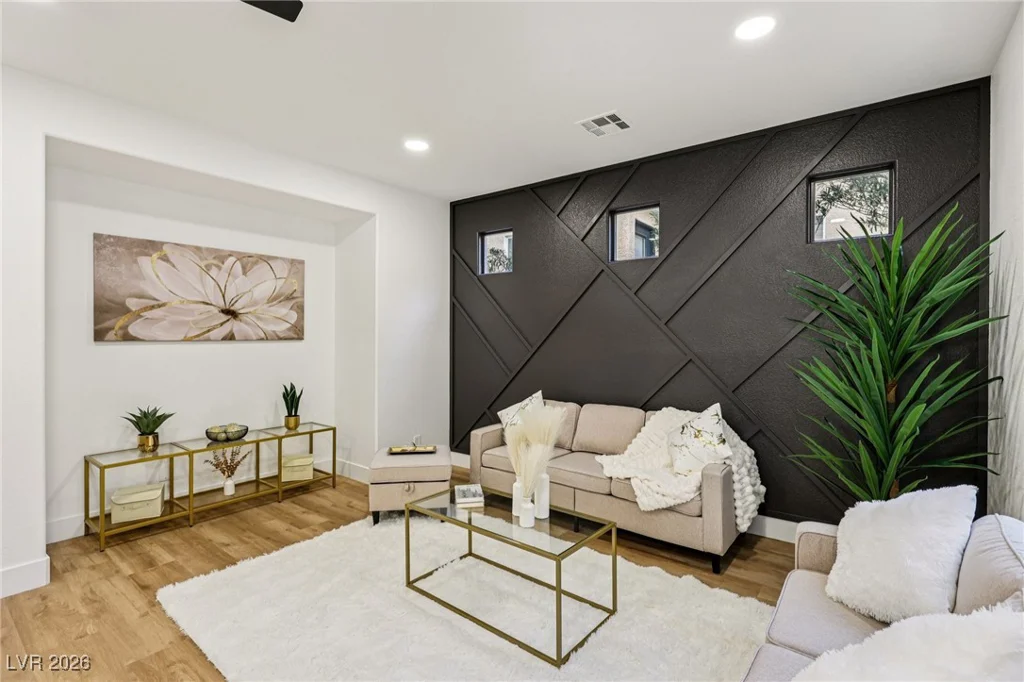 9085 Maycott, Las Vegas, NV 89148