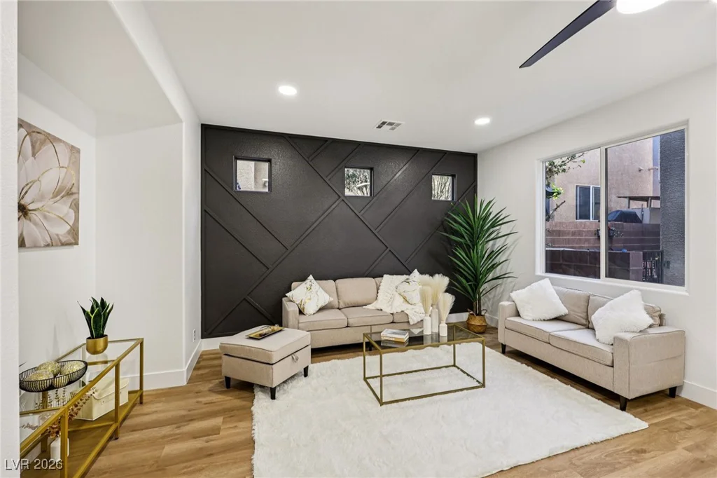 9085 Maycott, Las Vegas, NV 89148