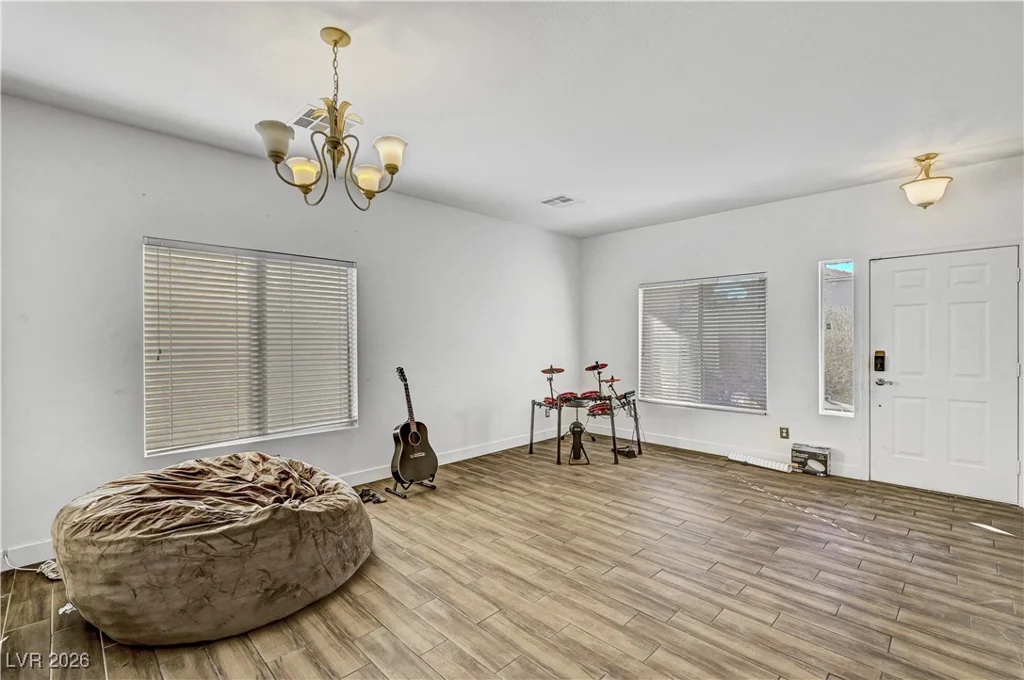 6316 Morning Roses, North Las Vegas, NV 89031