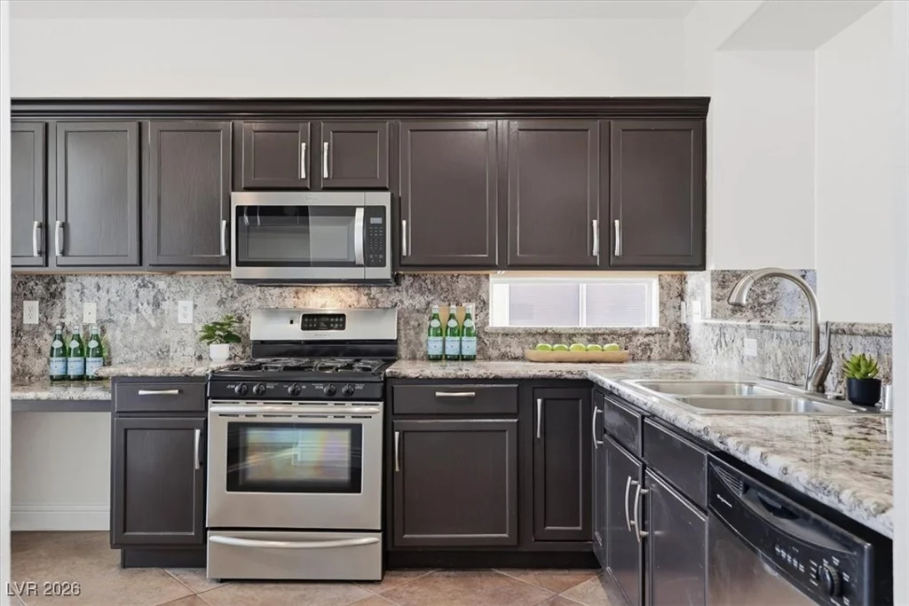 88 Misty Rain, Henderson, NV 89012