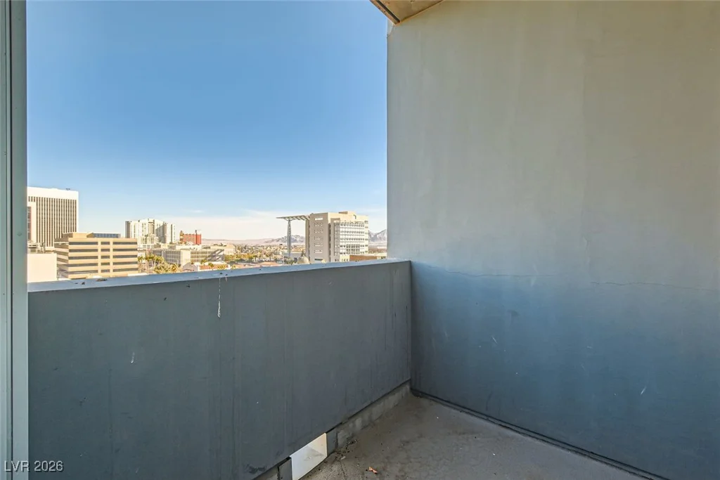 353 Bonneville, Las Vegas, NV 89101