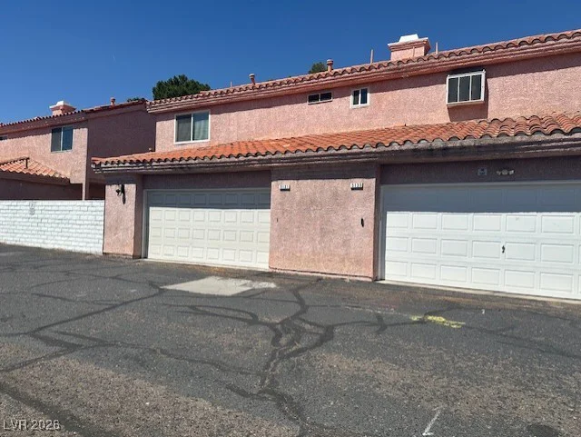 5131 Tara, Las Vegas, NV 89146