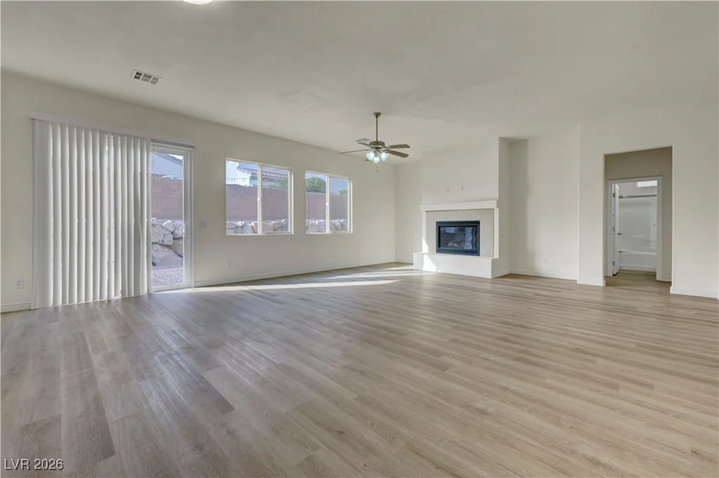 7931 Campers Village, Las Vegas, NV 89178
