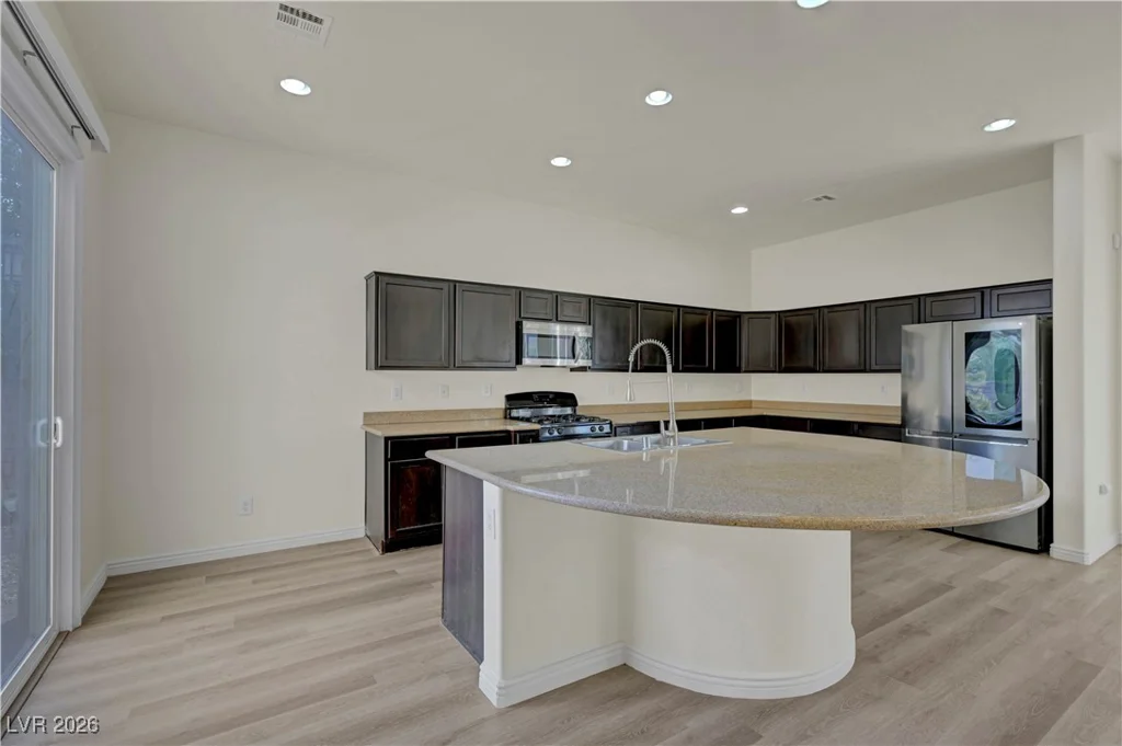 7931 Campers Village, Las Vegas, NV 89178
