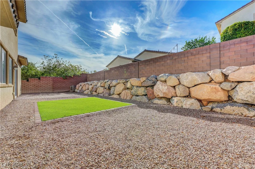 7931 Campers Village, Las Vegas, NV 89178