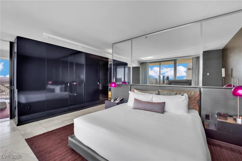 4381 Flamingo, Las Vegas, NV 89103