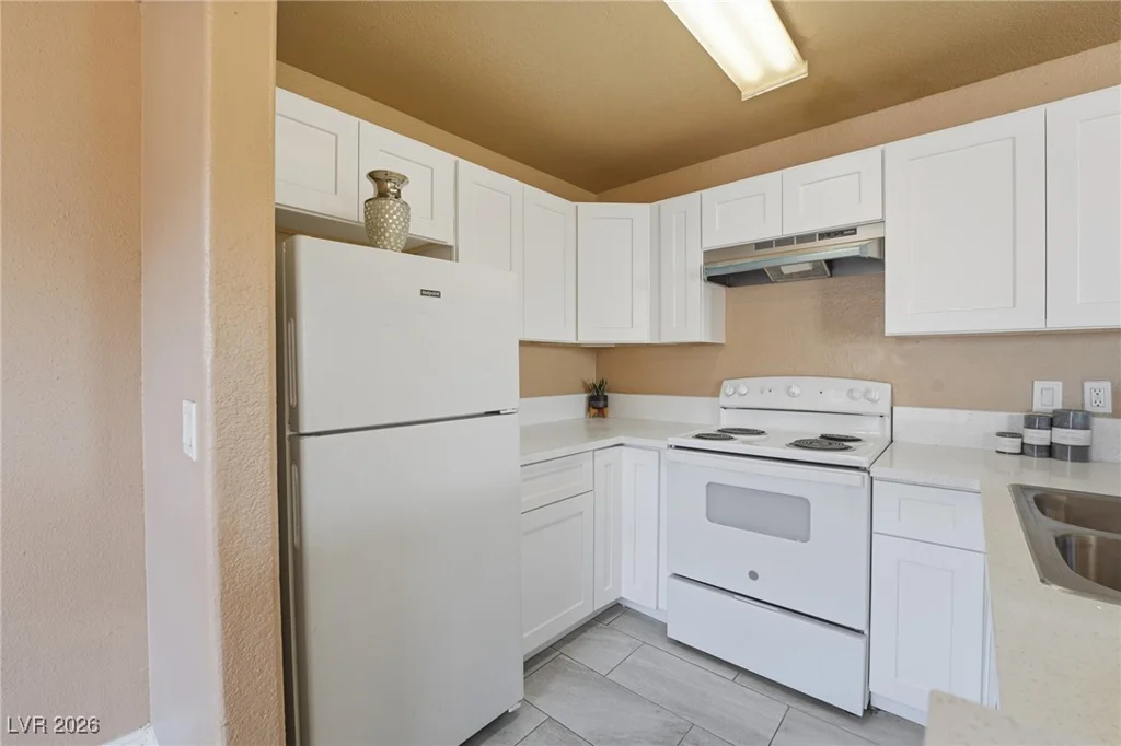 2982 Juniper Hills, Las Vegas, NV 89142