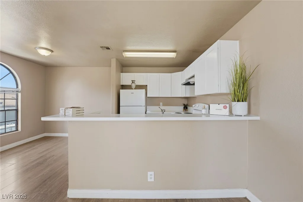 2982 Juniper Hills, Las Vegas, NV 89142