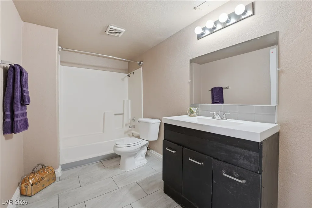 2982 Juniper Hills, Las Vegas, NV 89142