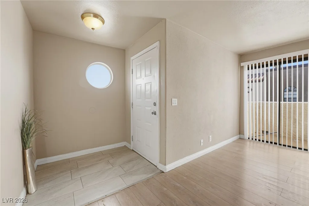 2982 Juniper Hills, Las Vegas, NV 89142