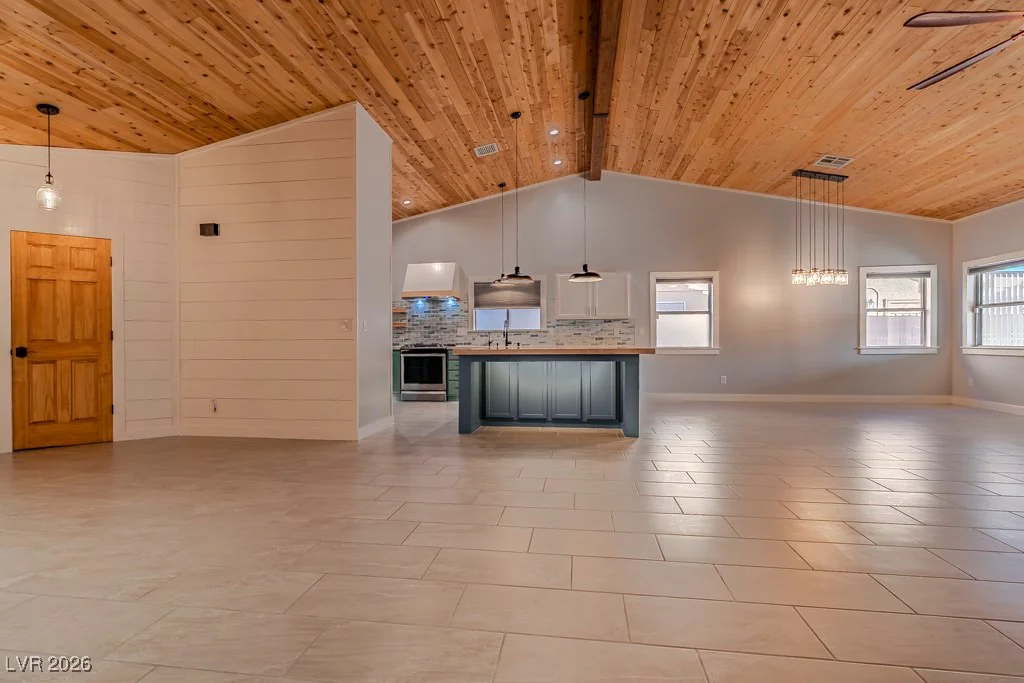6821 Beach Nest, Las Vegas, NV 89130