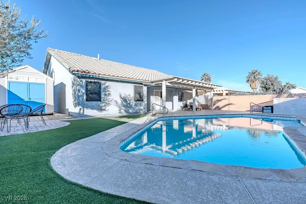6821 Beach Nest, Las Vegas, NV 89130