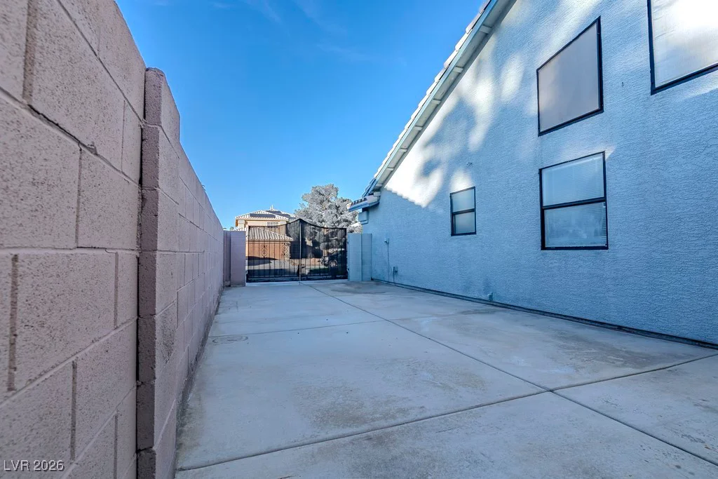 6821 Beach Nest, Las Vegas, NV 89130
