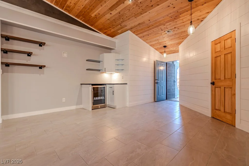 6821 Beach Nest, Las Vegas, NV 89130