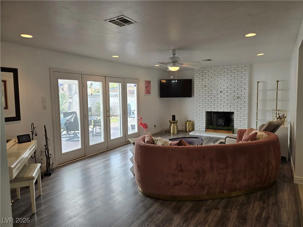 2706 Colanthe, Las Vegas, NV 89102
