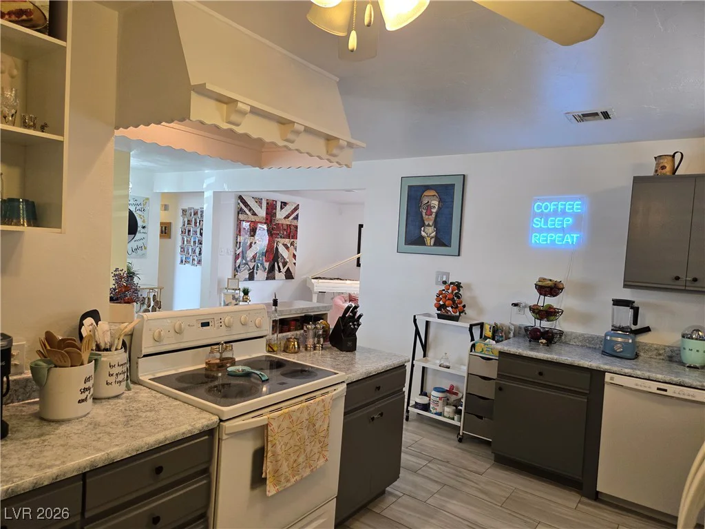 2706 Colanthe, Las Vegas, NV 89102