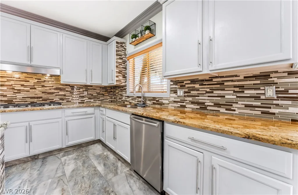 418 Finch Ridge, North Las Vegas, NV 89032