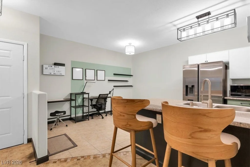 5751 Hacienda, Las Vegas, NV 89122