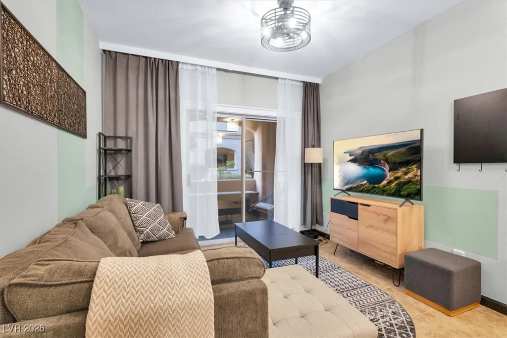 5751 Hacienda, Las Vegas, NV 89122