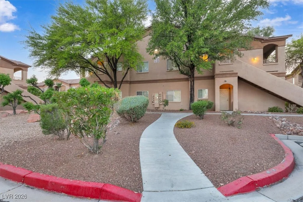 5751 Hacienda, Las Vegas, NV 89122