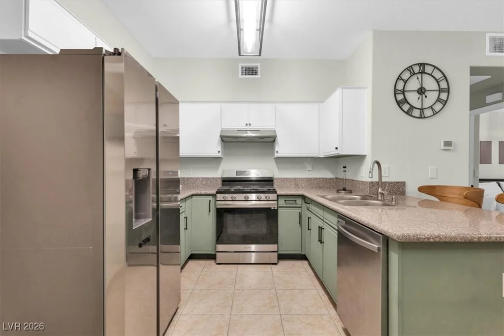 5751 Hacienda, Las Vegas, NV 89122