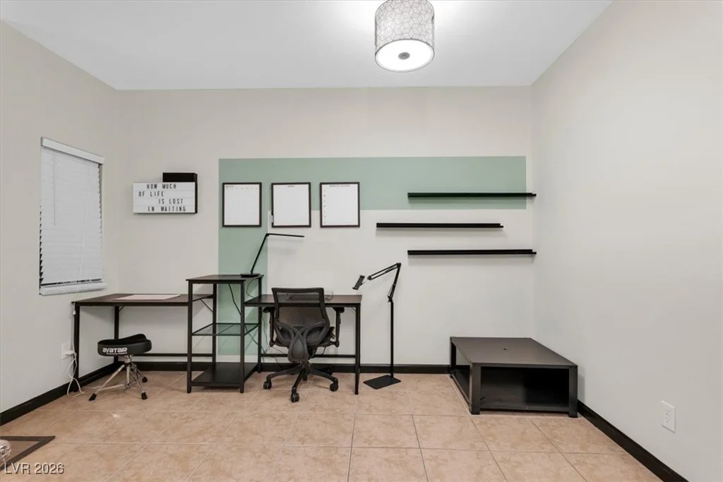 5751 Hacienda, Las Vegas, NV 89122
