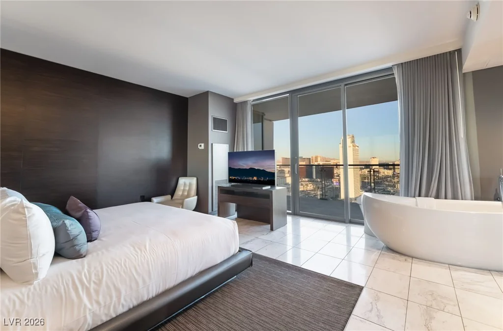 4381 Flamingo, Las Vegas, NV 89103
