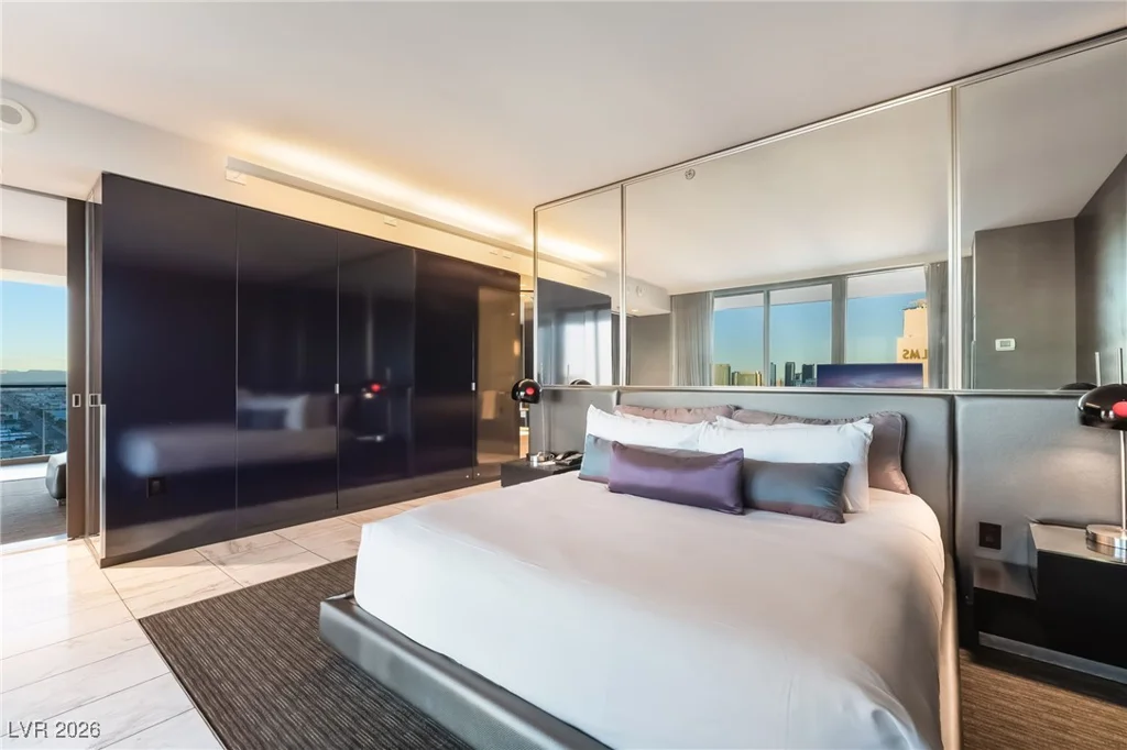 4381 Flamingo, Las Vegas, NV 89103