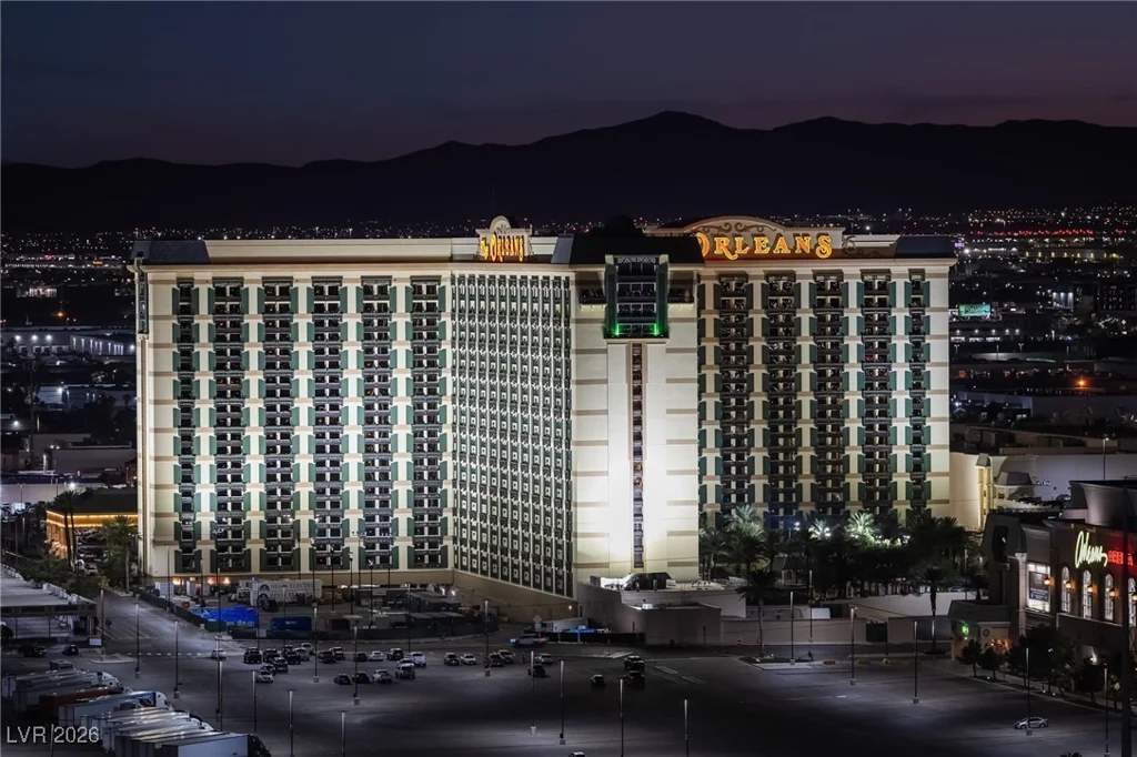 4381 Flamingo, Las Vegas, NV 89103