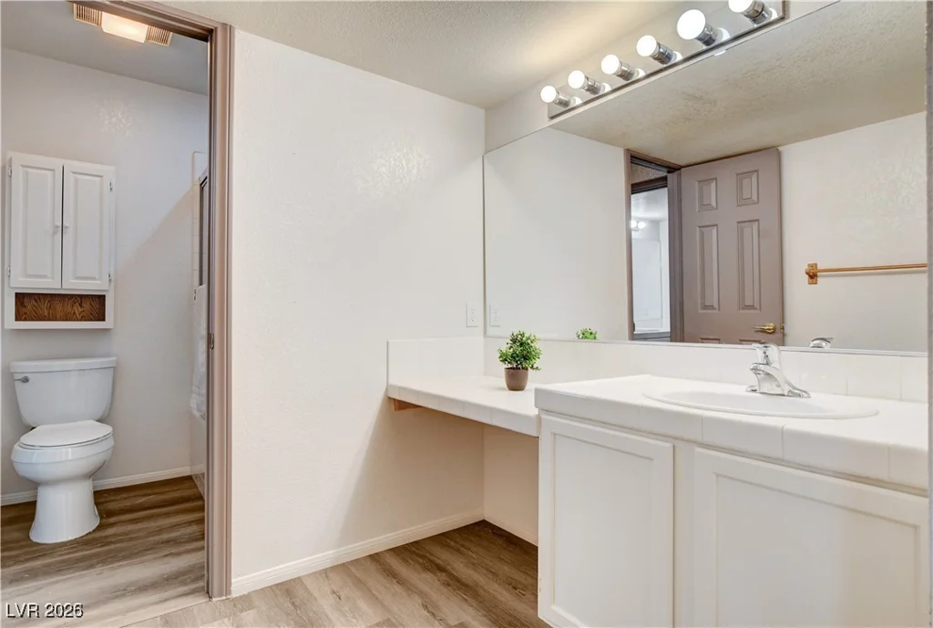 5481 Painted Mirage, Las Vegas, NV 89149