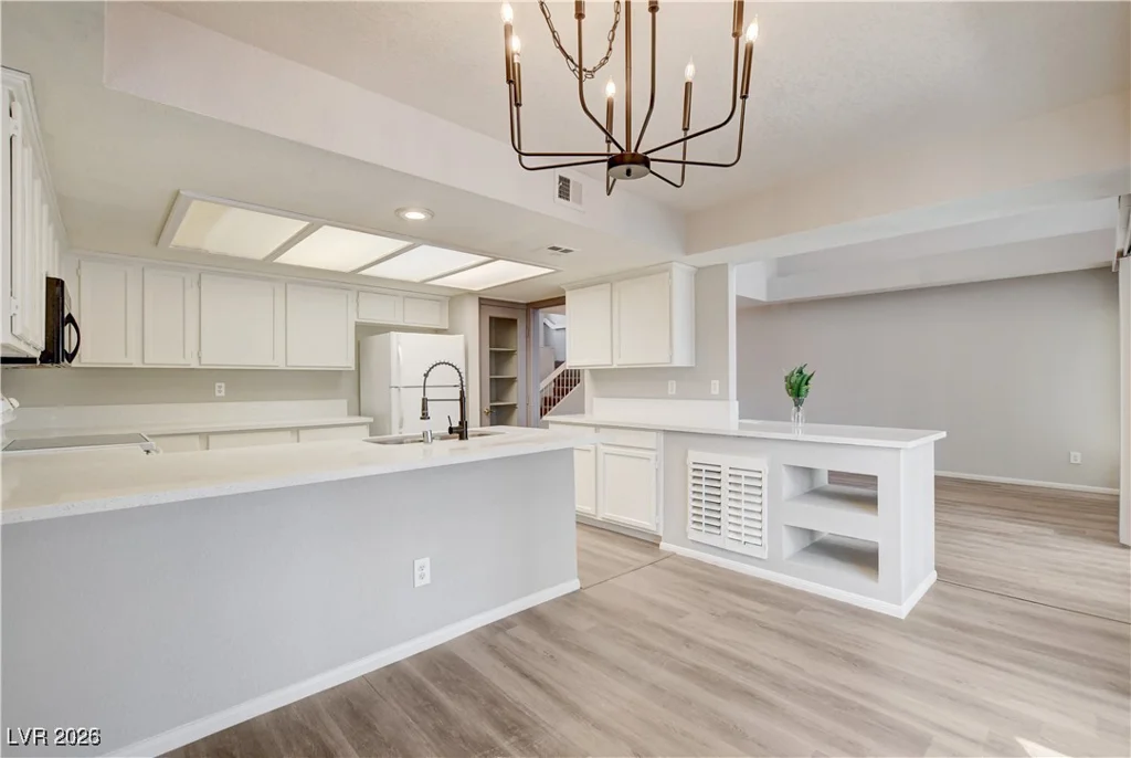 5481 Painted Mirage, Las Vegas, NV 89149