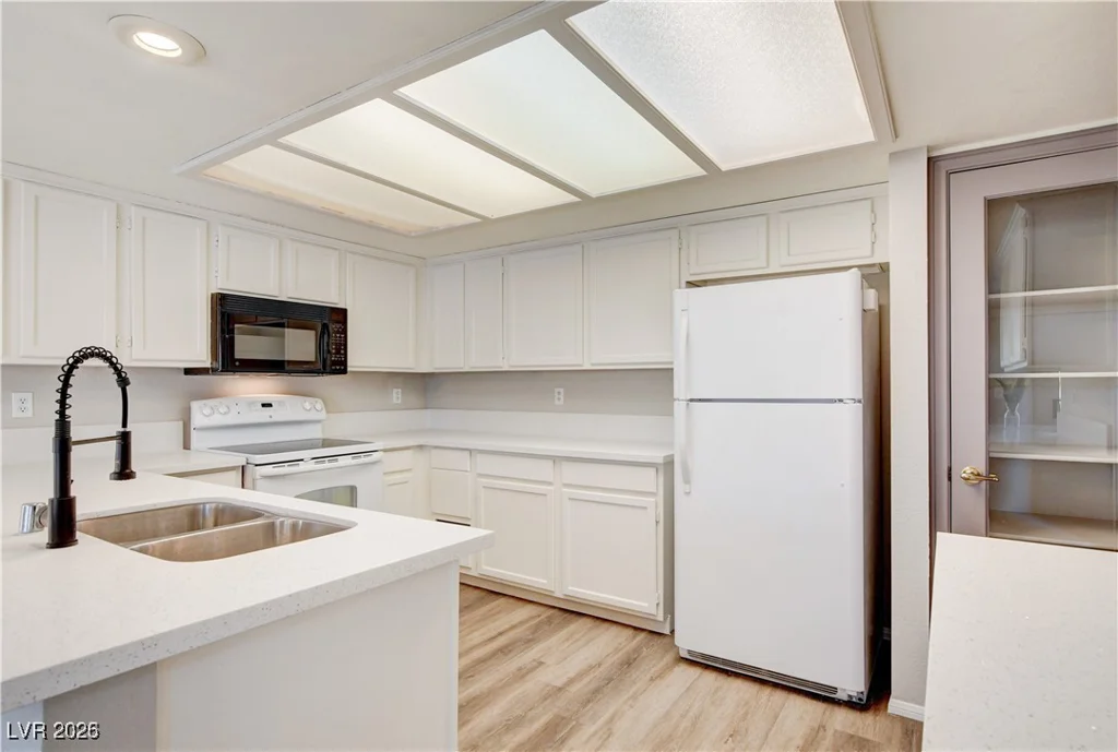 5481 Painted Mirage, Las Vegas, NV 89149